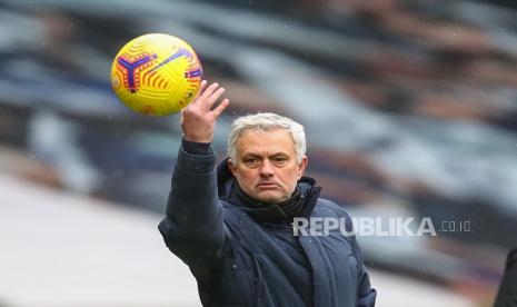 Pelatih Tottenham Hotspur, Jose Mourinho.