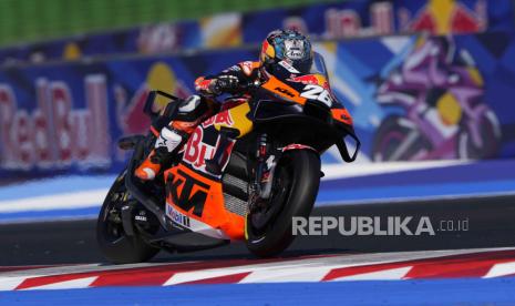 Pembalap wildcard dari Red Bull KTM, Dani Pedrosa, tampil luar biasa luar biasa pada seri ke-12 race MotoGP San Marino, Misano, Italia, Ahad (10/9/2023). 