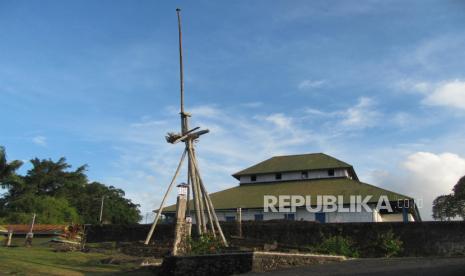 Kesultanan Buton ; Pulau Buton ; Bau-Bau ; Baubau ; masjid di Buton