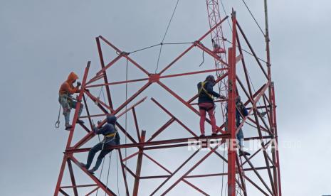 Base Transceiver Station atau BTS non-3T (Terluar, Terpencil dan Tertinggal) segera dibangun pada 17 titik di Kabupaten Jayapura, Provinsi Papua pada Juli 2022.