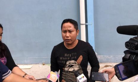 Narji Cagur: Pelawak kondang Narji Cagur sudah resmi menjadi salah satu kader dari Partai Keadilan Sejahtera (PKS)