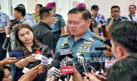 Panglima TNI Laksamana Yudo Margono memastikan bahwa TNI akan netral dalam Pemilu 2024, usai rapat kerja dengan Komisi I DPR di Gedung Nusantara II, Kompleks Parlemen, Jakarta, Selasa (7/11/2023). 