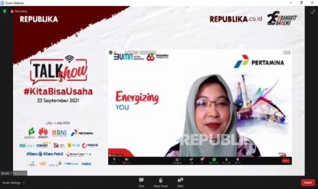 VP Corporate Communications PT. Pertamina (Persero) Fajriyah Usman menjadi narasumber dalam talkshow online di Jakarta, Kamis (23/9). Talkshow yang diselenggarakan oleh Republika ini mengangkat tema KitaBisaUsaha.Prayogi/Republika. 