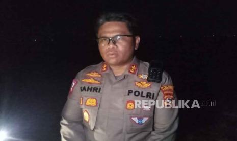 Kapolres Indramayu, AKBP M Fahri Siregar, memimpin olah TKP penemuan mayat di tengah persawahan Desa Singaraja, Blok Kelor, Kecamatan/Kabupaten Indramayu, Kamis (28/9/2023) dini hari.