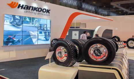 Ban kendaraan komersial yang dipamerkan Hankook. (dok Hankook Tire)