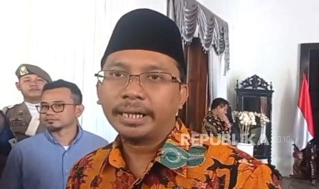 Bupati Sidoarjo Ahmad Muhdlor Ali atau Gus Muhdlor. KPK enggan menerima surat konfirmasi ketidakhadiran Bupati Sidoarjo.