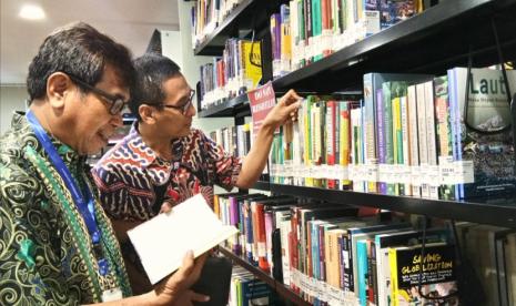 Hari Buku Nasional: Bagaimana Nasib Penulis Buku