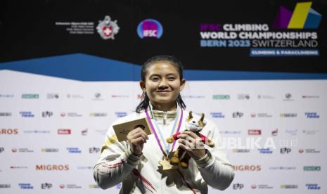 Desak Made Rita Kusuma Dewi dari Indonesia meraih emas di ajang IFSC Climbing World Championships 2023 di Bern, Swiss sekaligus meastikan tiket lolos ke Olimpiade 2024 Paris.