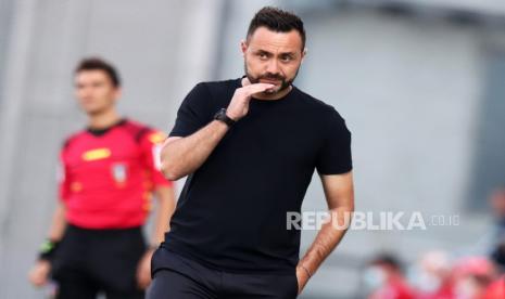  Pelatih Sassuolo Roberto De Zerbi 