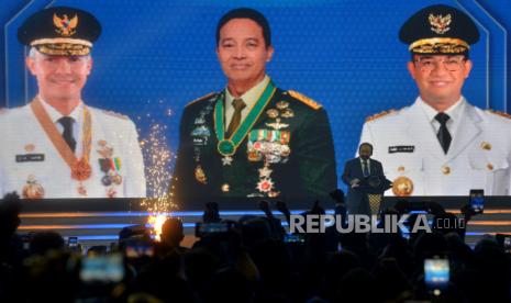 Ketua Umum Partai Nasdem Surya Paloh menyampaikan pidato dalam penutupan Rapat Kerja Nasional (Rakernas) Partai Nasdem di Jakarta Convention Center (JCC) Senayan, Jakarta, Jumat (17/6/2022). Pada penutupan Rakernas Partai Nasdem tersebut Ketua Umum Partai Nasdem Surya Paloh mengumumkan 3 nama bakal calon presiden hasil dari hasil Rakernas yaitu Gubernur DKI Jakarta Anies Baswedan, Panglima TNI Jenderal TNI Andika Perkasa dan Gubernur Jawa Tengah Ganjar Pranowo   Prayogi/Republika