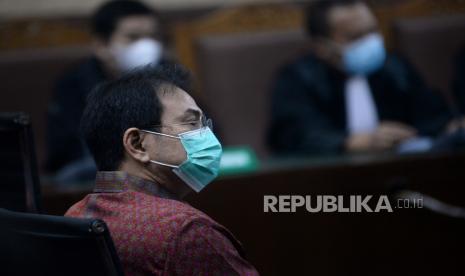 Terdakwa mantan wakil ketua DPR Azis Syamsuddin