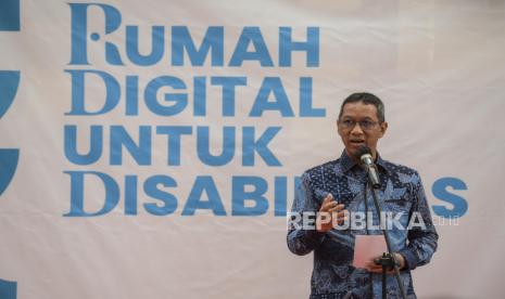 Pj Gubernur DKI Jakarta Heru Budi Hartono memberikan sambutan saat peluncuran Rumah Digital Untuk Disabilitas di Jakarta, Jumat (4/11/2022). Rumah Digital merupakan platform wadah penyandang disabilitas di seluruh Indonesia untuk berkarya dan mendapatkan akses informasi seperti forum digital, agenda acara, pelatihan kerja dan UMKM, hingga lowongan pekerjaan. Republika/Putra M. Akbar