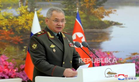 Presiden Rusia Vladimir Putin memberi waktu Menteri Pertahanan Rusia Sergei Shoigu waktu hingga Oktober untuk menghentikan serangan balasan Ukraina.