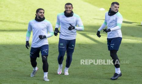 Ricardo Rodriguez, Manuel Akanji dan Granit Xhaka dari Swiss