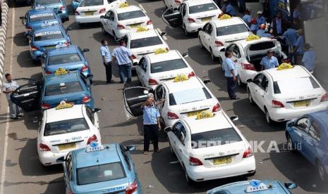 Taksi Kosti Hilang dari Jakarta, Sarwono Rekam 10 Sopir Mabuk