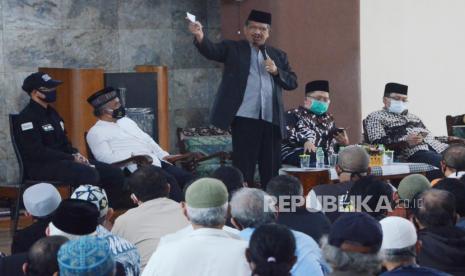  KH Athian Ali: Aparat Harus Segera Tindak Al Zaytun. Foto:  KH Athian Ali 