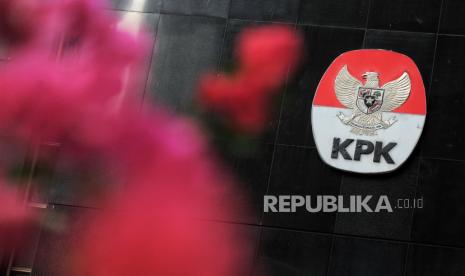 Logo KPK di Gedung Merah Putih, Jakarta Selatan.