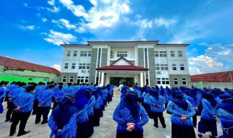 Foto Saat Pembagian SK PNS 100% (Dok. Pribadi)