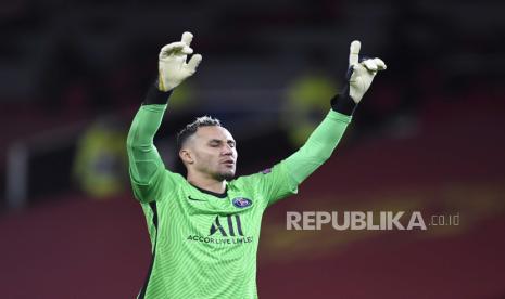 Kiper Paris Saint-Germain (PSG) Keylor Navas 