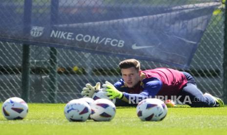 Kiper Barcelona Marc Andre ter Stegen.