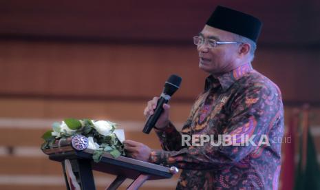 Menko PMK Muhadjir Effendy, meminta kajian sekolah jam 5 pagi ke pemda setempat