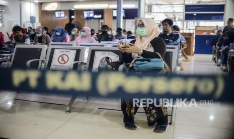 KAI Daop 3 Cirebon sudah sepekan tidak memakai bilik disinfektan (Foto: ilustrasi stasiun KAI)