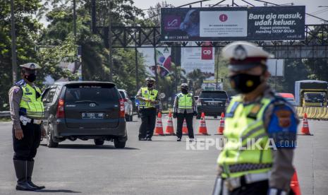 Kabupaten Sukabumi, Jawa Barat, kembali menyandang status pemberlakuan pembatasan kegiatan masyarakat (PPKM) level 3.