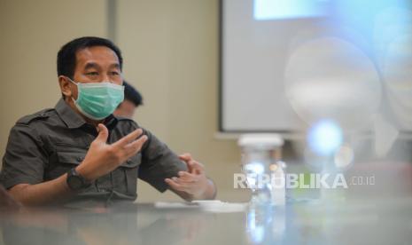 Direktur Utama PT Angkasa Pura II (Persero) Muhammad Awaluddin menyambut baik rencana pembentukan holding penerbangan dan pariwisata.