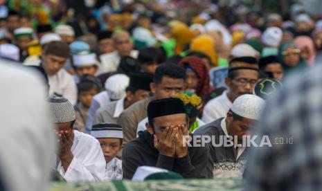 Ilustrasi dzikir. Rasulullah SAW mengajarkan dzikir saat hadapi musibah