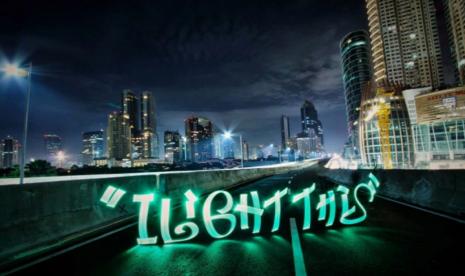 Seni Lukis Cahaya (Light Painting)