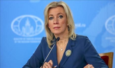 Juru bicara Kementerian Luar Negeri Rusia Maria Zakharova pada Rabu (9/11/2022) mengatakan bahwa Amerika Serikat (AS) dapat mempengaruhi keputusan Ukraina untuk memulai pembicaraan damai dengan Rusia.