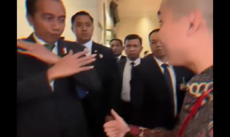 Viral Cellos Botak Ajak Presiden Jokowi Selebrasi Siu ala Cristiano Ronaldo