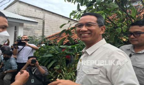 Penjabat (Pj) Gubernur DKI Jakarta Heru Budi Hartono menegaskan akan ada sanksi tegas bagi para ASN yang masih melakukan flexing di media sosial.