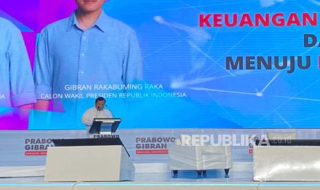 Capres nomor urut 2, Prabowo Subianto berpidato dalam acara diskusi Industri Keuangan dan Pasar Modal dalam Road Map Menuju Indonesia Emas yang digelar Relawan Genderang Indonesia Maju di Pasific Place, Jakarta, Senin (29/1/2024) malam. 