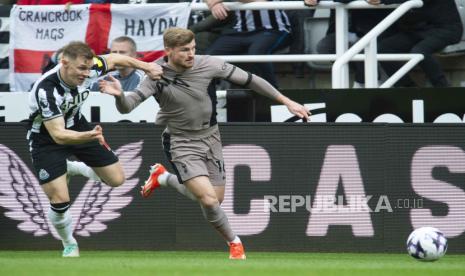 Timo Werner (kanan) saat memperkuat Tottenham Hotspur 