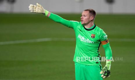  Kiper Jerman Barcelona Marc-Andre ter Stegen