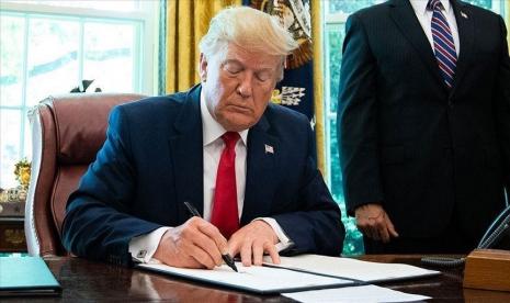 Presiden Amerika Serikat Donald Trump pekan ini mengumumkan gelombang pemberian grasi terbaru