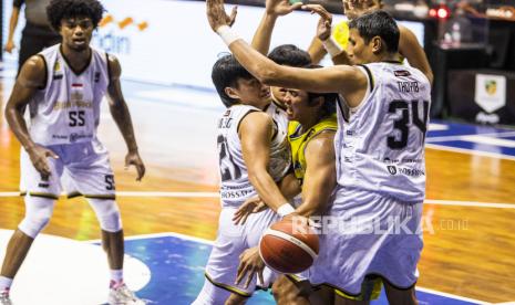 Ilustrasi pertandingan IBL. Bima Perkasa Jogja menaklukkan Bumi Borneo Basketball Pontianak 76-64 pada lanjutan Kompetisi IBL.