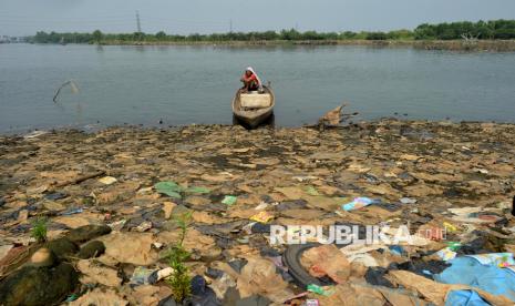 Pulau Sampah di Pesisir Jakarta, Ancaman Nyata bagi Ekosistem dan Nelayan