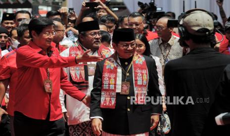 Pasangan calon gubernur dan wakil gubernur Jakarta Pramono Anung dan Rano Karno tiba untuk mendaftar di kantor KPU Jakarta, Rabu (28/8/2024).