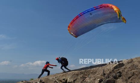 Paralayang Jadi Ekstrakurikuler SMA 6 Solok Selatan (ilustrasi).