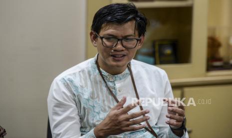 Pengumpulan ZIS di 2022 Rp 21 Triliun, Ini Masukan dari FOZ. Foto: Chief Executive Officer Rumah Zakat Irvan Nugraha saat kunjungan ke Kantor Republika di Jakarta, Kamis (29/12/2022). Kunjungan tersebut sebagai ajang silaturahim, memperkenalkan struktur baru Rumah Zakat dan diskusi mengenai kondisi zakat di tanah air. Republika/Putra M. Akbar 