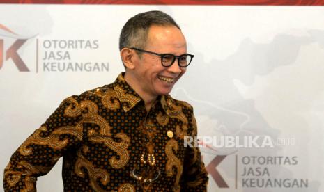  Ketua Dewan Komisioner OJK Mahendra Siregar mengatakan, OJK mencatat total aset dana pensiun di Indonesia mencapai hingga Rp 1.500 triliun per September 2024. (ilustrasi)