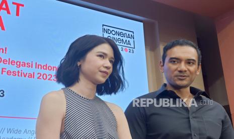 Aktris Laura Basuki dan aktor Ario Bayu saat ditemui di konferensi pers BIFF, Senin (2/10/2023). 