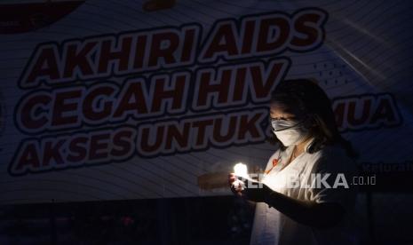 Infeksi HIV/AIDS saat ini banyak mengenai ibu hamil dan pasangan sesama jenis.