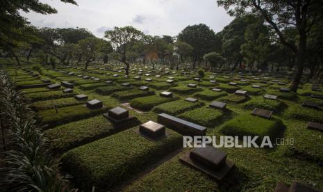 Sebuah riwayat dari Rasulullah SAW tegaskan manusia akan dihidupkan kembali . Ilustrasi ziarah kubur