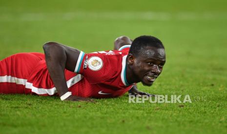  Sadio Mane dari Liverpool bereaksi selama pertandingan sepak bola Liga Premier Inggris antara Wolverhampton Wanderers dan Liverpool FC di Wolverhampton, Inggris, beberapa waktu lalu.