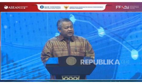 Tangkapan layar Gubernur Bank Indonesia Perry Warjiyo memberikan sambutan dalam pembukaan Festival Ekonomi Keuangan Digital Indonesia (FEKDI) 2023, Senin (8/5/2023).