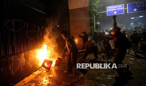 Komnas HAM Desak Polisi Usut Ormas Dalang Kerusuhan 27 Agustus
