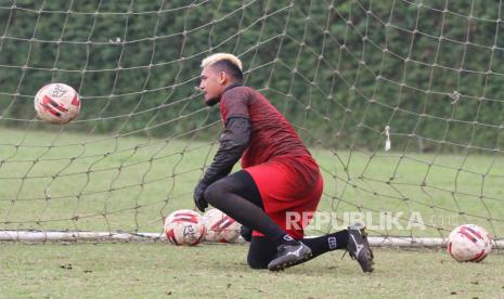 Mantan kiper Madura United M Ridwan yang musim depan membela PSS Sleman.